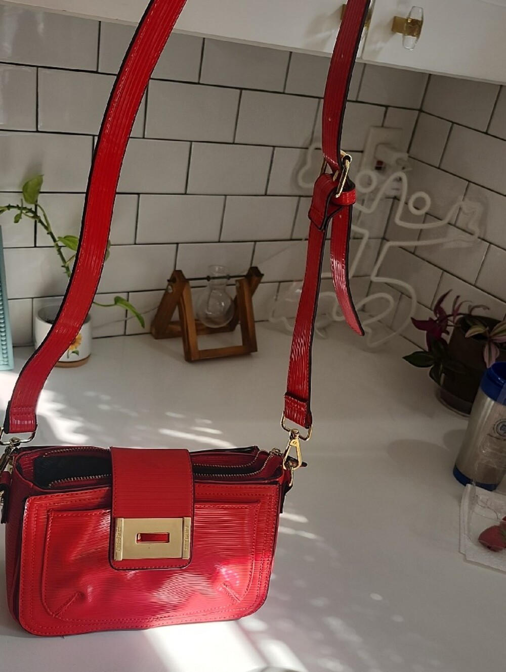 Steve Madden Red Crossbody Bag with Gold Hardware - Picture 3 of 8